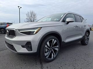 2025 VOLVO XC40 ULTRA