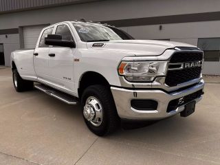 Image of 2021 RAM 3500 CREW CAB