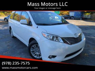 2014 TOYOTA SIENNA XLE