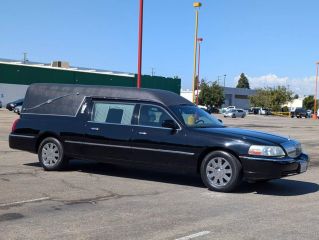 2003 LINCOLN TOWN CAR EXECUTIVE