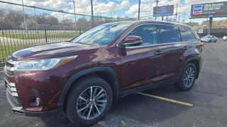 Image of 2019 TOYOTA HIGHLANDER XLE SPORT UTILITY 4D