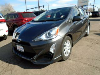 2017 TOYOTA PRIUS C TWO