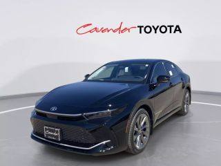 2025 TOYOTA CROWN LIMITED SEDAN 4D
