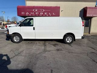 2016 CHEVROLET EXPRESS 3500 BASE