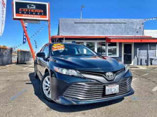 2018 TOYOTA CAMRY LE