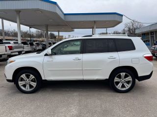 Image of 2011 TOYOTA HIGHLANDER