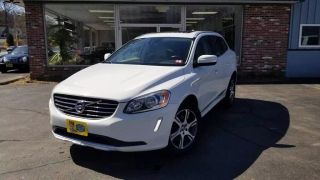 Image of 2015 VOLVO XC60