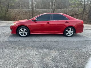 2014 TOYOTA CAMRY SE