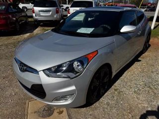 2017 HYUNDAI VELOSTER VALUE EDITION
