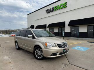 2016 CHRYSLER TOWN & COUNTRY - Image