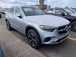 2025 MERCEDES-BENZ GLC BASE