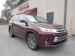 2017 TOYOTA HIGHLANDER XLE