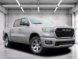 2025 RAM 1500 CREW CAB LONE STAR PICKUP 4D 5 1/2 FT