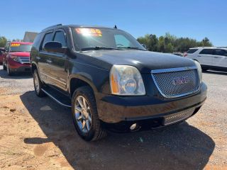 Image of 2011 GMC YUKON