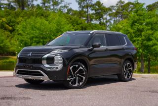 Image of 2023 MITSUBISHI OUTLANDER