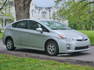 2010 TOYOTA PRIUS V