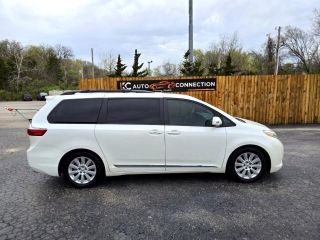 2016 TOYOTA SIENNA LIMITED PREMIUM