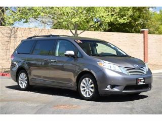 Image of 2014 TOYOTA SIENNA