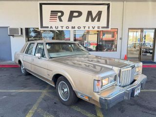 Image of 1985 LINCOLN TOWN CAR