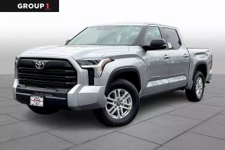 2025 TOYOTA TUNDRA CREWMAX SR5 PICKUP 4D 5 1/2 FT