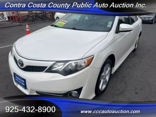 2014 TOYOTA CAMRY SE
