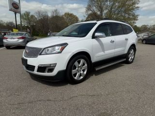 2017 CHEVROLET TRAVERSE LT