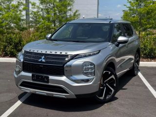Image of 2023 MITSUBISHI OUTLANDER