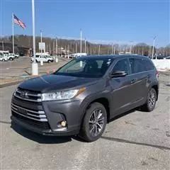 2017 TOYOTA HIGHLANDER XLE