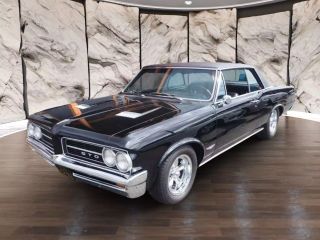 Image of 1964 PONTIAC GTO