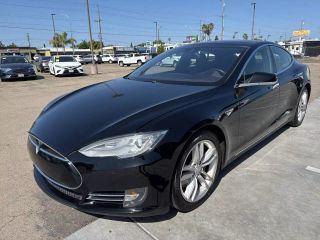 2015 TESLA MODEL S 85D