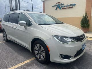 Image of 2020 CHRYSLER PACIFICA HYBRID