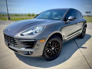 Image of 2016 PORSCHE MACAN