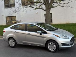 Image of 2015 FORD FIESTA