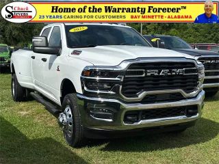 2025 RAM 3500 CREW CAB TRADESMAN PICKUP 4D 8 FT