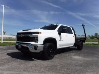 Image of 2024 CHEVROLET SILVERADO 3500 HD CREW CAB