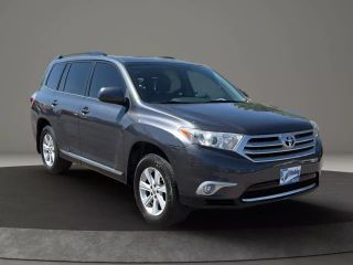 2013 TOYOTA HIGHLANDER PLUS