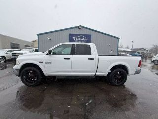 2017 RAM 1500 SLT
