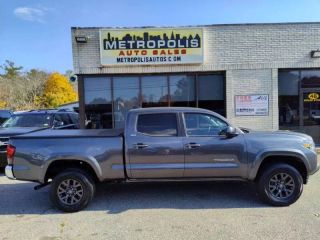 2022 TOYOTA TACOMA SR5