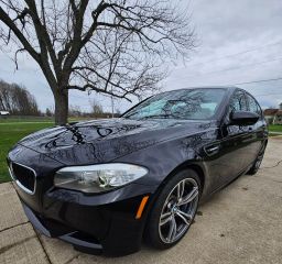 2013 BMW M5 BASE
