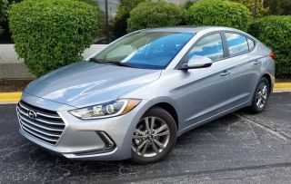 Image of 2017 HYUNDAI ELANTRA