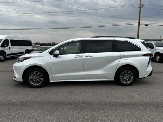 Image of 2022 TOYOTA SIENNA