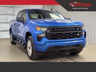 2025 CHEVROLET SILVERADO 1500 CREW CAB CUSTOM PICKUP 4D 5 3/4 FT