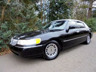 2002 LINCOLN TOWN CAR CARTIER