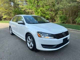 Image of 2013 VOLKSWAGEN PASSAT
