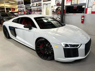 2017 AUDI R8 BASE