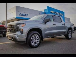 2025 CHEVROLET SILVERADO 1500 CREW CAB CUSTOM PICKUP 4D 5 3/4 FT