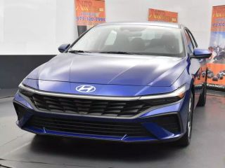 Image of 2024 HYUNDAI ELANTRA SEL SEDAN 4D