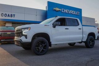 2025 CHEVROLET SILVERADO 1500 CREW CAB LT TRAIL BOSS PICKUP 4D 5 3/4 FT