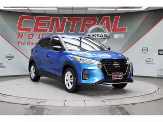 2025 NISSAN KICKS PLAY BASE