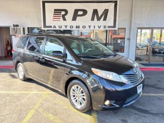 Image of 2011 TOYOTA SIENNA